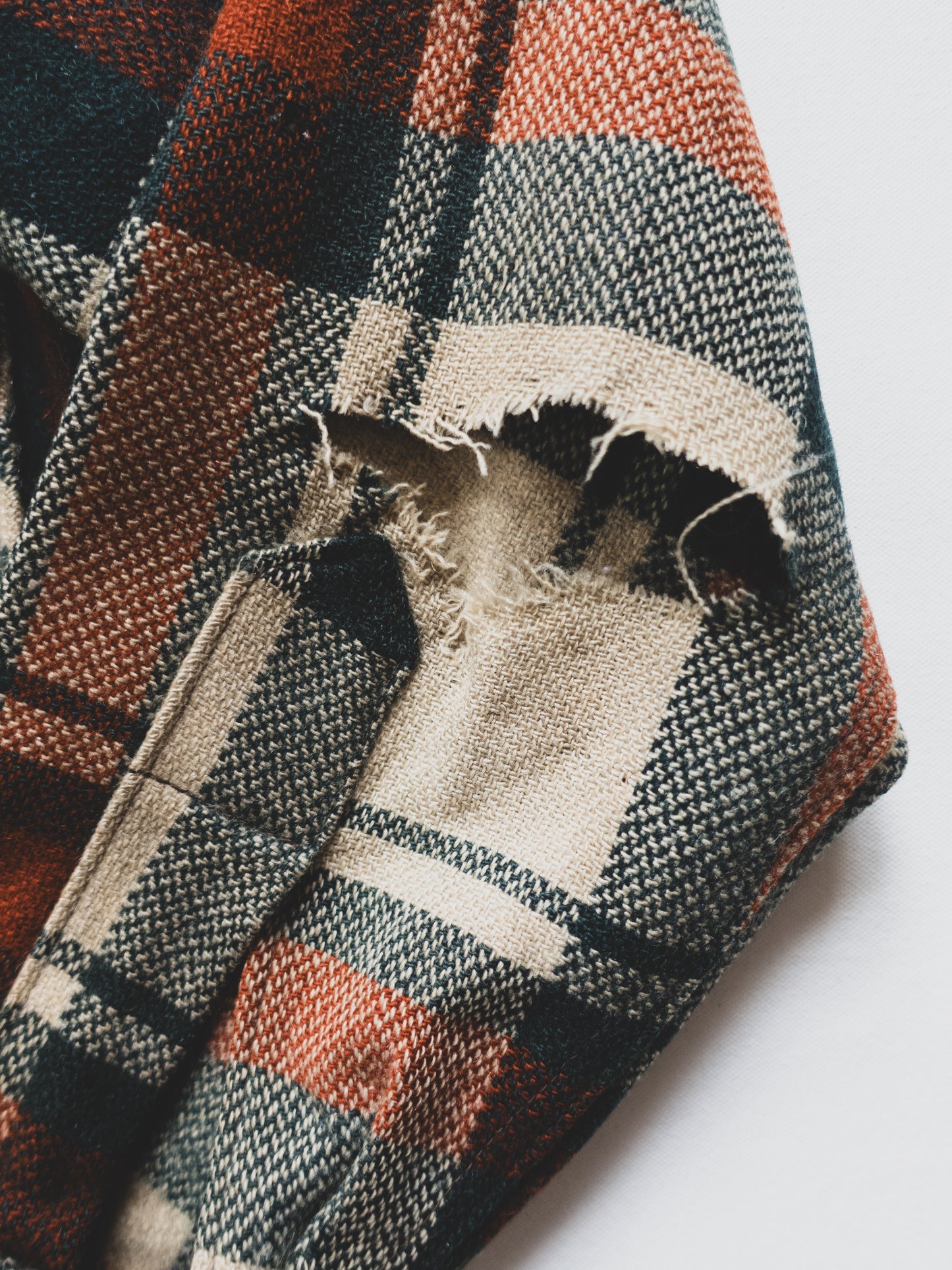 vintage distressed plaid jacket - m/l